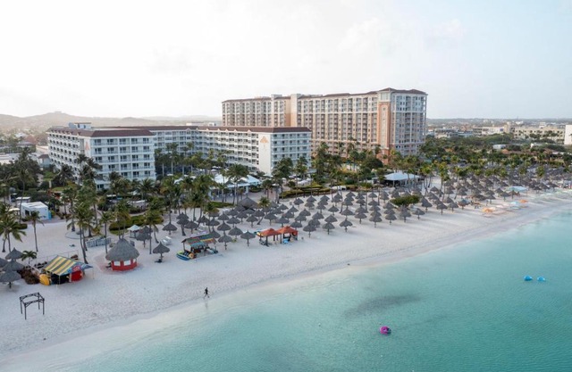 Marriott's Aruba Surf Club