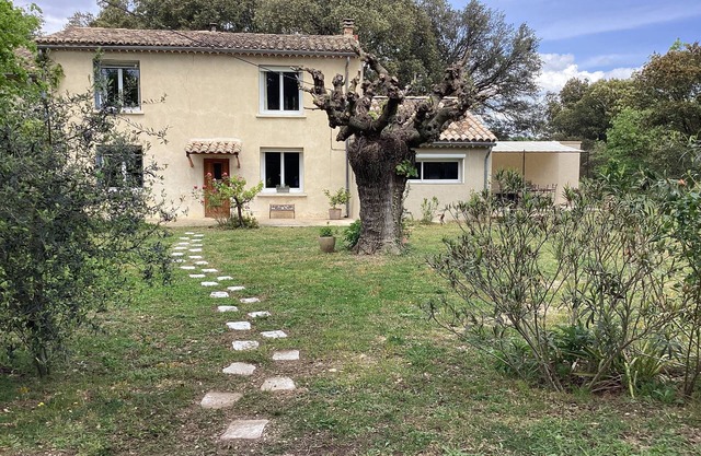 Mas in the heart of Provence