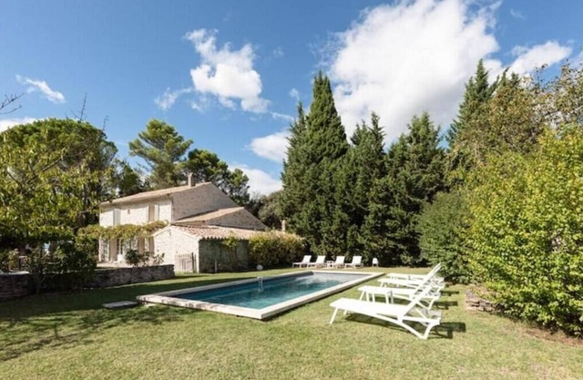 Mas Piscine Chauffée/jacuzzi Entouré de Vignes