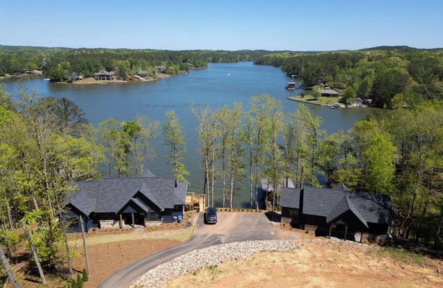 Massive Lake Martin Estate - Sleeps 23