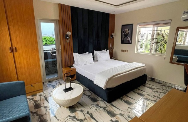 Master Class Suite and Apartments