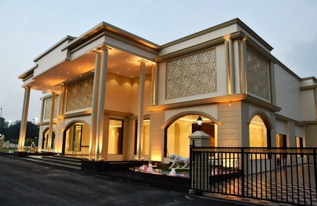 Mayur Hotel & Resort