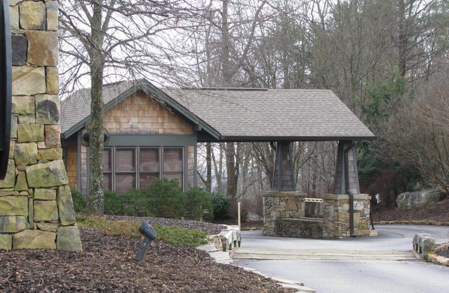 McLemore offers tennis, swimming, fishing.