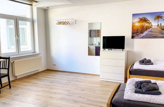 MD02 * 1 room * 2 beds * free Netflix