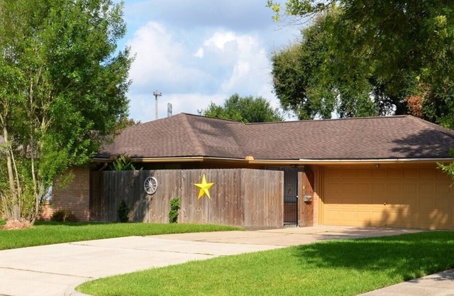Medical Center, Comfortable Home, Everything Included!
