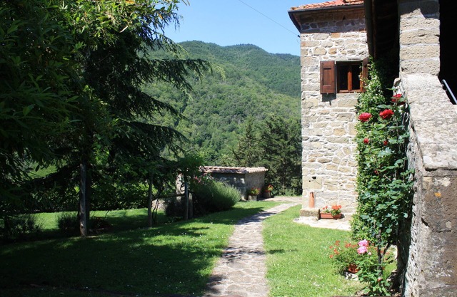 medieval watch tower and pool, near Florence, suitable for remote working