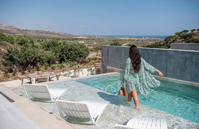 Melissa Luxury Suite with Private Pool