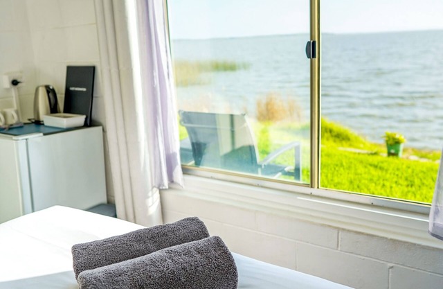 Meningie's Waterfront Motel