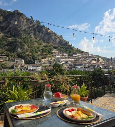 MEROLI Guesthouse - UNESCO quarter