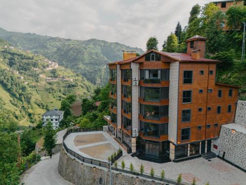 merzesuitotel