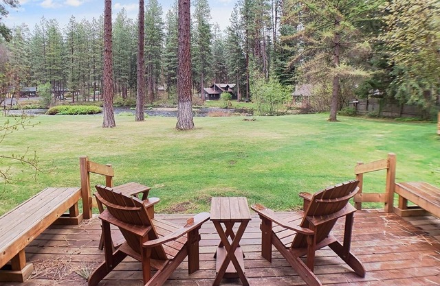 Metolius River Resort Cabin 9 - Luxurious cabin on the Metolius River w/