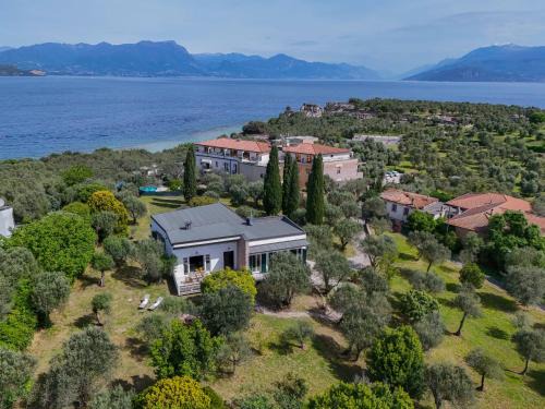 MGH Luxury - Villa Sirmione