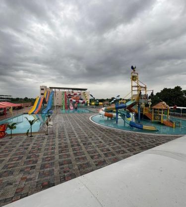 MH 26 Water World