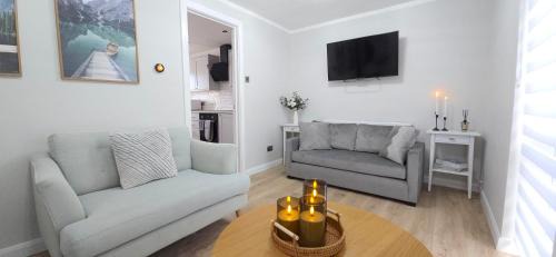 Milton Keynes 3BR,Comfy Home, Sleeps 5, Families Stay, Free Parking