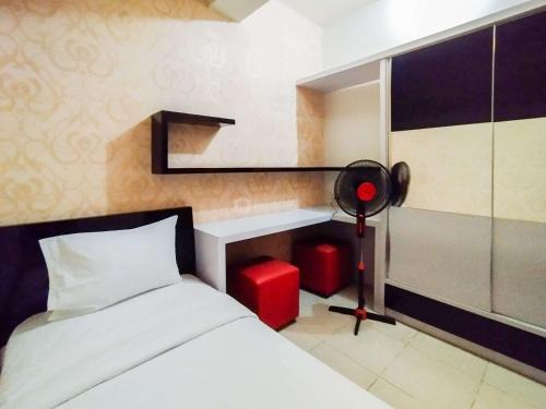 Minimalist 2BR at Pinewood Jatinangor Apartment By Travelio