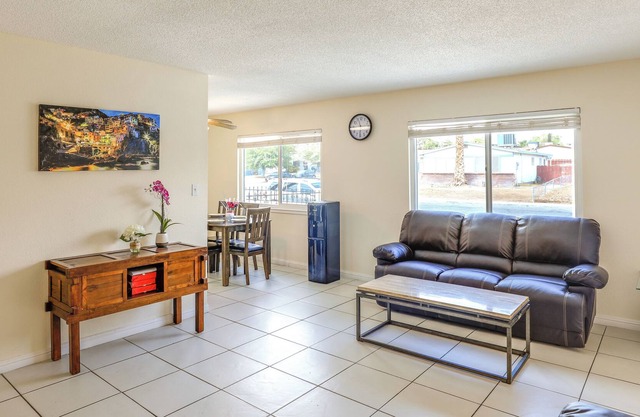 Minimalistic Las Vegas Home ~ 2 Mi to Strip!