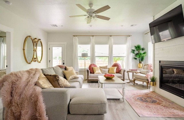 Mint Maven House - Hot Tub - Silo District