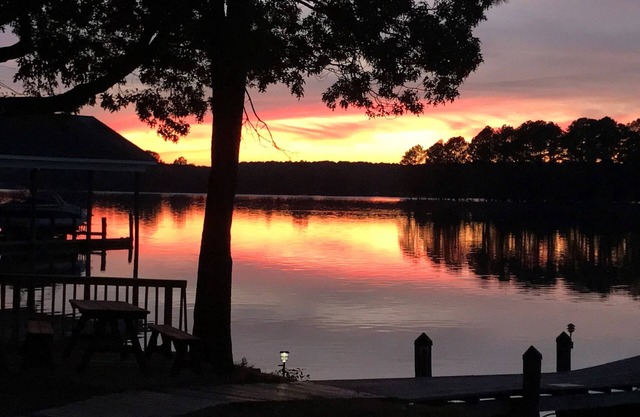 Minutes from Downtown St. Michaels and Tilghman | Private Dock | Outdoor Dining
