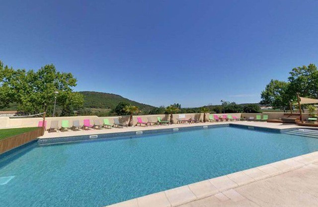 Mobil-home 4-6personnes Avec Terrasse et Piscine Chauffée