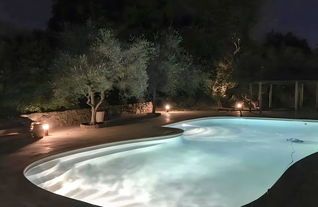Mobile Home 'Kenya' with Shared Pool, Wi-Fi and Air Conditioning