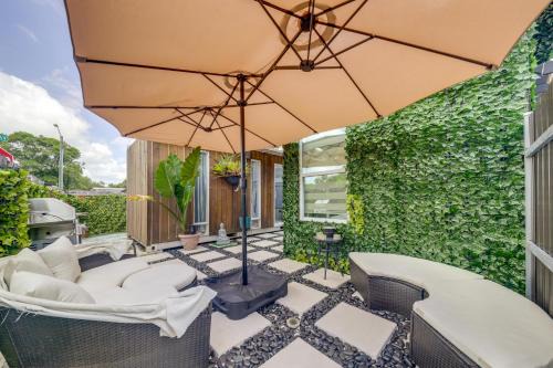 Mod Bungalow with Ultra-Private Outdoor Hang Space!