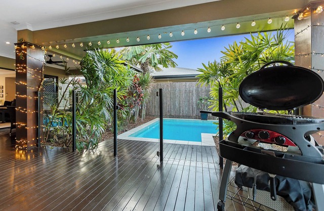 Modere - Pool, Entertainer, Child & Pet