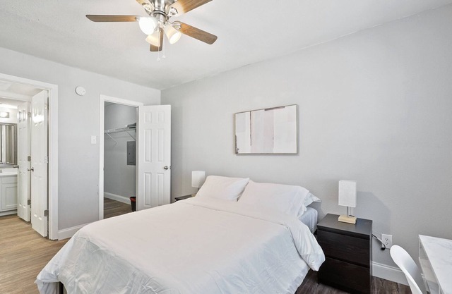 Modern 1BR Apartment with Kitchen