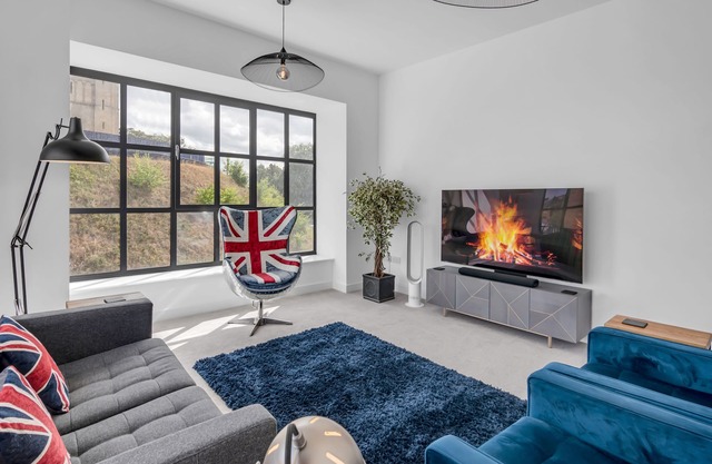 Modern 2 bedroom 3 Bed Apartment with a view to the Norwich Castle, fully equipped kitchen