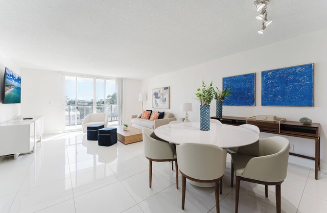 Modern 2BR/2BA with Balcony- Directly Across from the Beach