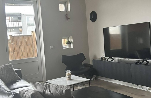 Modern 3-Bed Apt in Reykjavík: Home with Office & Terrace