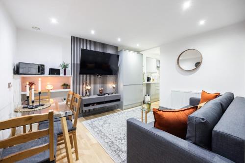 Modern 3BR Easy Access to Central London