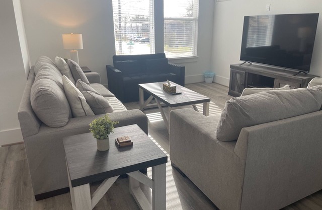 Modern 3BR Stay by Texas Medical Center w/30-Day Deals!