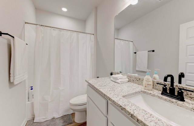 Modern 4-BDRM in Round Rock
