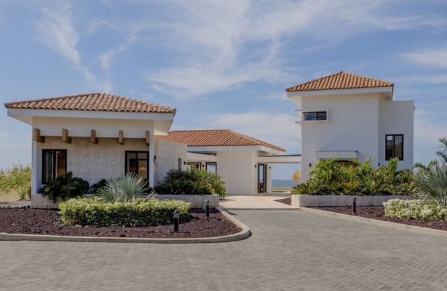 Modern 4BR Escape at Gran Pacifica Beachfront
