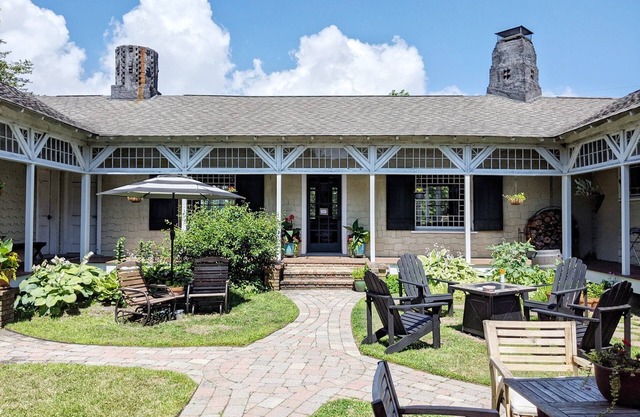 Modern Americana Cottage with Vintage Vibe - Riverview & Beach 1.5m