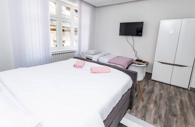 Modern and bright studio in main Pedestrian zone