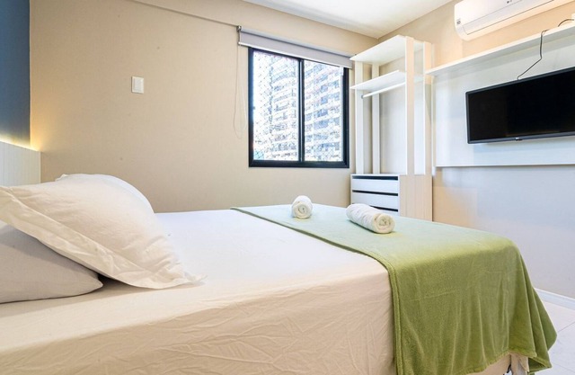 Modern and cozy apartment at Itapoã Beach