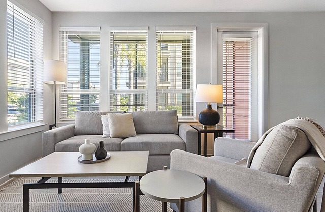 Modern Apartment in Prime Location (ID8784X30)