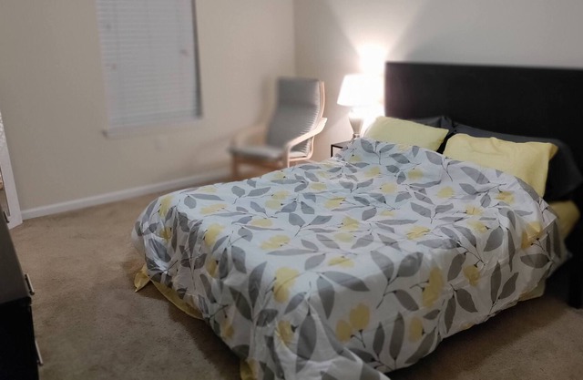 : Modern apartment with pool, close to beaches