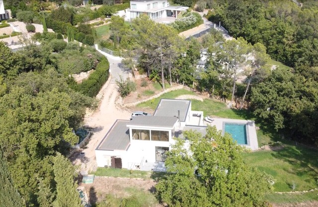 Modern architect house on large wooded land in a quiet area