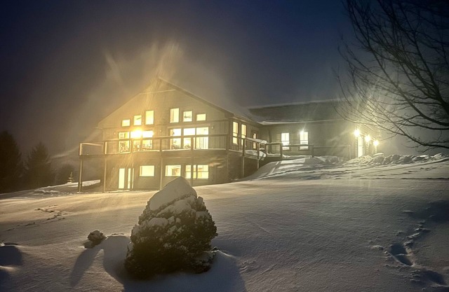 Modern Cabin Facing Canaan Valley Ski Slopes
