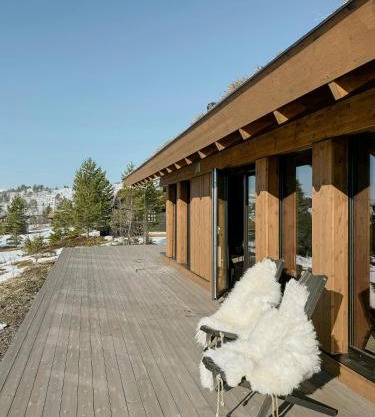 Modern Cabin With Panoramic Views In Stryn