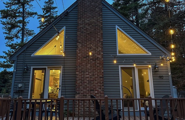 Modern chalet, walk to swimming and playground, perfect for families