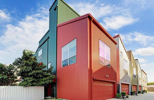 Modern Contemporary 3 story townhome in East Downtown w/rooftop deck.