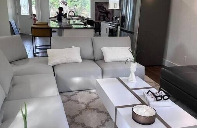 Modern Cousy and green home