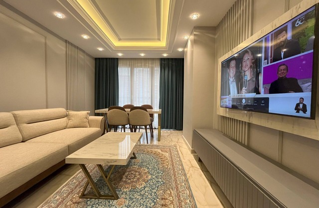 Modern Cozy Living Space next to ISTANBUL Fisekhane & Marmaray