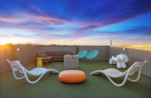 Modern~Dallas Skyline Views~Rooftop~3 Bdrm Thennn