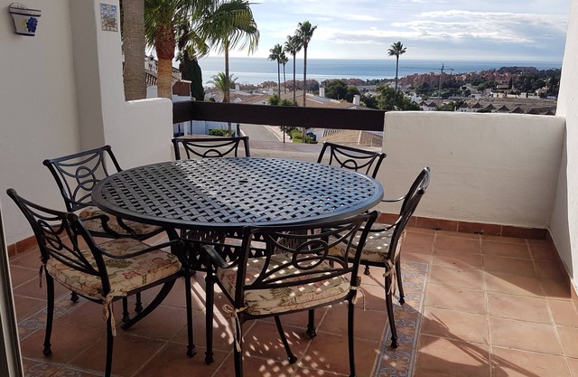 Modern Duquesa 2 Bed,Outstanding view of sea/golf
