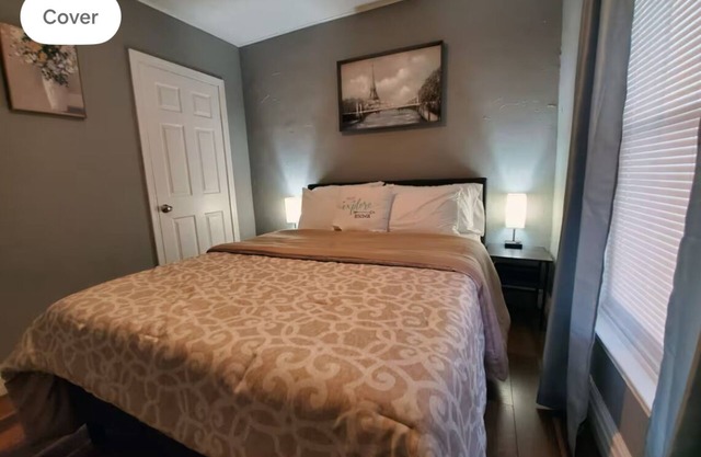 Modern Getaway, Single Bedroom Full Apartment