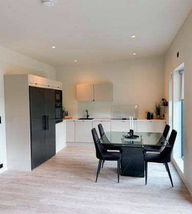Modern Haug Retreat, Brand New Apartment from 2024